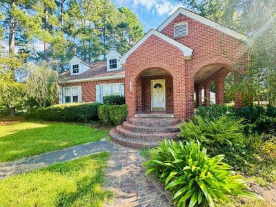 /international/us/302-chestnut-st-abbeville-sc-110101976498/