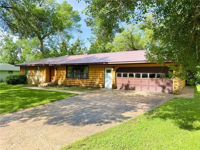/international/us/210-7th-avenue-se-elbow-lake-mn-110100248137/
