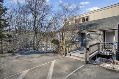 /international/us/63-slalom-way-tannersville-pa-110097858920/