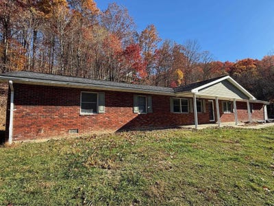 /international/us/33-flying-squares-drive-beverly-wv-110103402247/