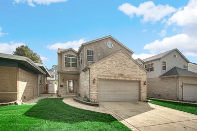 /international/us/8815-s-talman-avenue-evergreen-park-il-110110017401/