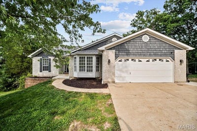 /international/us/7226-ivon-ho-drive-hillsboro-mo-110099955991/
