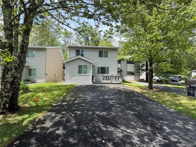 /international/us/8-peter-way-kiamesha-lake-ny-110108383073/