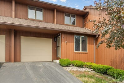 /international/us/9-vista-view-drive-perinton-ny-110100257734/