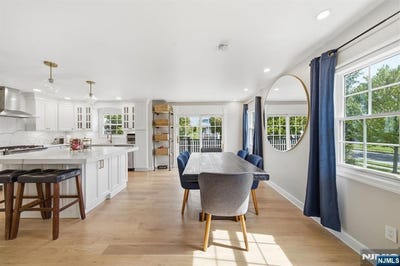 /international/us/13-dogwood-court-paramus-nj-110108550144/