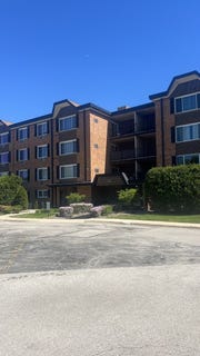 /international/us/1227-s-old-wilke-road-arlington-heights-il-110108227644/
