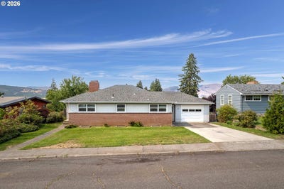 /international/us/321-w-21st-st-thedalles-or-110119660483/