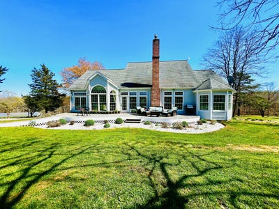 /international/us/2844-fairview-church-rd-huddleston-va-110106952120/