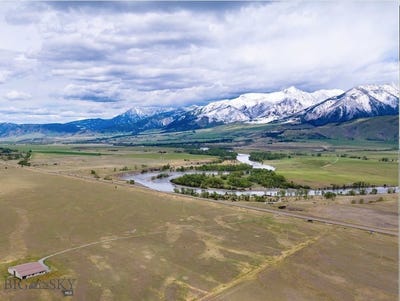 /international/us/4125-us-highway-89-s-livingston-mt-110108139930/