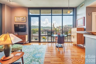 /international/us/60-n-market-street-asheville-nc-110110011385/