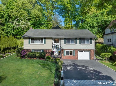 /international/us/61-center-drive-greenwich-ct-110108440991/