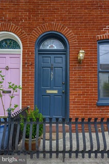 /international/us/27-n-mulberry-street-lancaster-pa-110098964306/