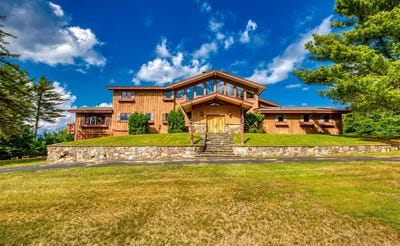 /international/us/33-evans-lane-lake-placid-ny-110108549635/