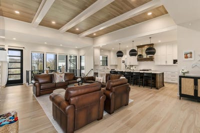 /international/us/5094-grand-ridge-drive-west-des-moines-ia-110106932522/