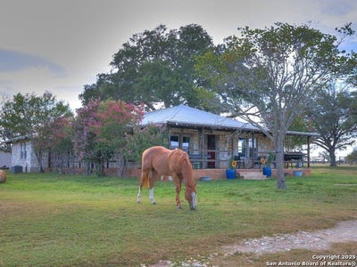 /international/us/17188-wildhorse-pass-marion-tx-110101350396/?lang=en