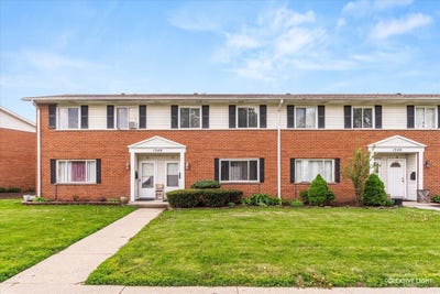 /international/us/1340-monomoy-street-aurora-il-110107927179/
