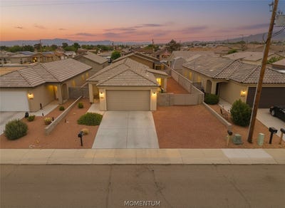 /international/us/3556-n-adams-street-kingman-az-110120000895/