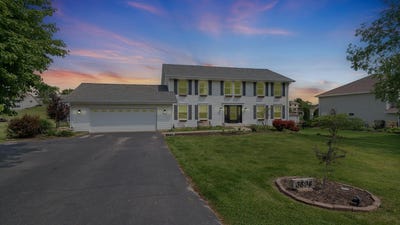 /international/us/3894-e-whippoorwill-byron-il-110100027413/