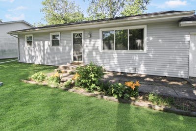 /international/us/7714-wallace-street-merrillville-in-110108754352/