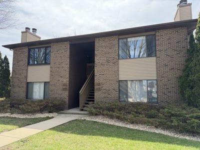 /international/us/1109-kane-street-south-elgin-il-110107314895/