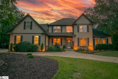 /international/us/10-forest-valley-way-greer-sc-110101296906/?lang=en