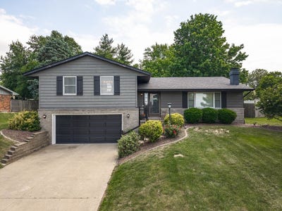 /international/us/113-boulder-drive-gridley-il-110108468253/