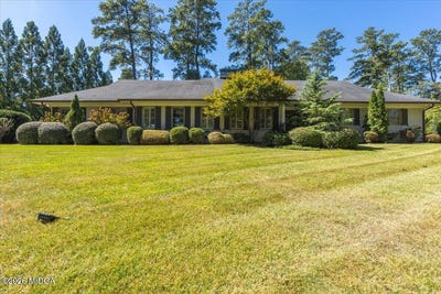/international/us/377-old-club-road-s-macon-ga-110110364522/