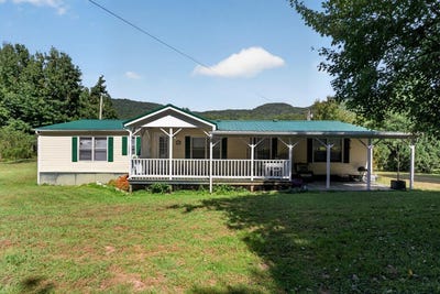 /international/us/5727-cane-creek-cummingsville-rd-spencer-tn-110119883035/