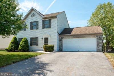 /international/us/2191-weeping-willow-lane-mount-joy-pa-110108907914/