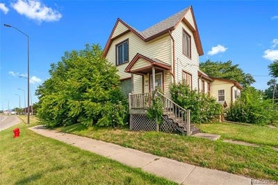 /international/us/15602-northline-road-southgate-mi-110101548330/