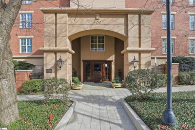 /international/us/400-n-main-street-greenville-sc-110106039760/