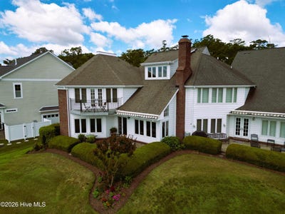 /international/us/115-country-club-drive-hertford-nc-110106531412/