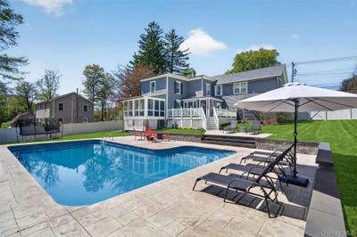 /international/us/88-maple-avenue-warwick-ny-110107854780/