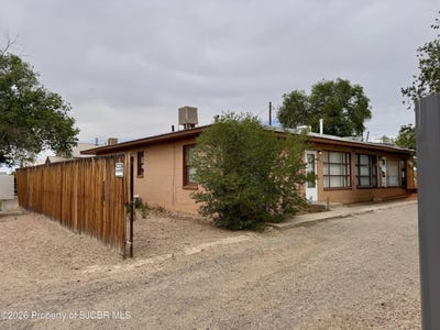 /international/us/914-walnut-drive-farmington-nm-110108237434/