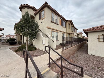 /international/us/50-aura-de-blanco-street-henderson-nv-110105083911/