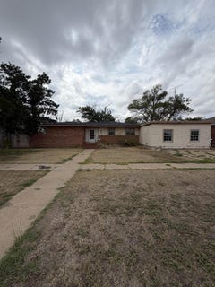 /international/us/207-n-bowie-avenue-tulia-tx-110120038239/