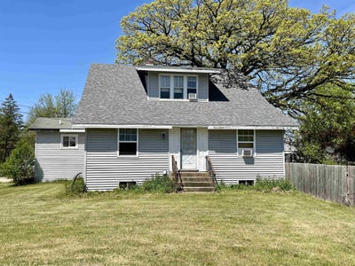 /international/us/28878-county-road-b-lone-rock-wi-110108065724/