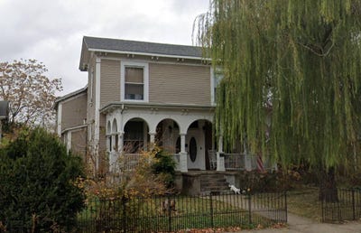 /international/us/210-s-maple-st-centralia-il-110108089606/