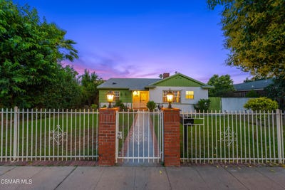 /international/us/20428-roscoe-boulevard-winnetka-ca-110100332873/