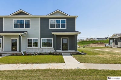 /international/us/16006-isabella-street-bennington-ne-110102625688/
