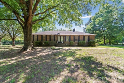 /international/us/14424-e-rocky-river-road-davidson-nc-110108573374/