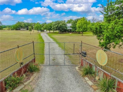 /international/us/2848-fm-166-farm-to-market-road-caldwell-tx-110107931917/