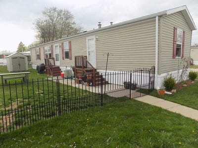 /international/us/17528-cedar-grove-brownstown-mi-110099461001/