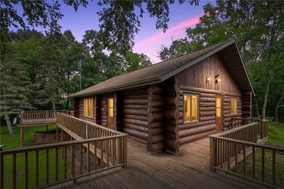 /international/us/15204-state-road-70-grantsburg-wi-110102074662/