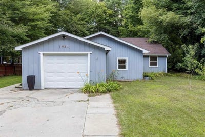 /international/us/1951-n-hope-road-midland-mi-110120558211/