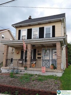 /international/us/318-n-4th-street-lehighton-boro-pa-110101235311/