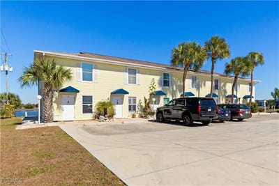 /international/us/26272-rampart-boulevard-punta-gorda-fl-110105275959/