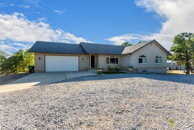 /international/us/10844-green-oaks-lane-redding-ca-110099677844/?lang=es