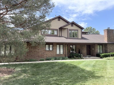 /international/us/1159-mistwood-lane-downers-grove-il-110108547347/