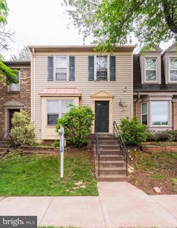 /international/us/14167-royal-oak-lane-centreville-va-110108425819/
